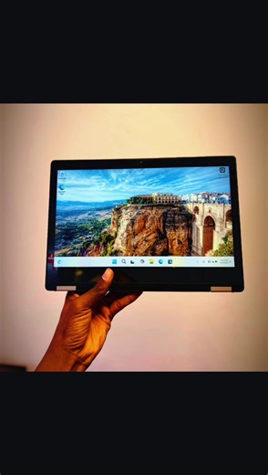 *©️™️Dell Latitude 3390 Tactile X360° i5 8ieme génération couplé à 8GB RAM / 256 Go SSD ✨* CONSEILS D'UTILISATION : Pour programmation, gestion de données, étudiants, comptabilités / marketing digital, montage vidéo, etc..... Caractéristiques ✳️ Intel core *i5-8650U (8th génération)* , CPU 1.90Ghz ( 8 cœurs ) UP to ~3.5ghz Turbo boost ⚡ ✳️ RAM 8GB PC4 ✳️ Stockage *256 Go SSD* ultra rapide extensible ; ✳️ *Tactile rotative à 360 degrés* ✳️Ecran *14.