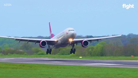 One of the smoothest plane landings ever