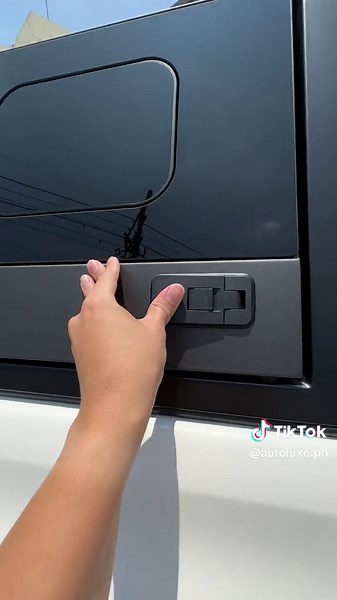 RSI SmartCap Canopy for 2024 Toyota Hilux GR-S | AutoLuxury