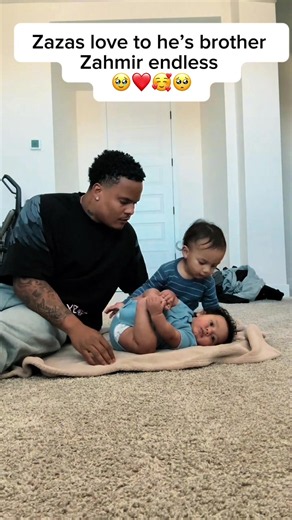 Zazas love to his little brother🥰❤️🥹 #fyp #babies #zaza #brother #viral