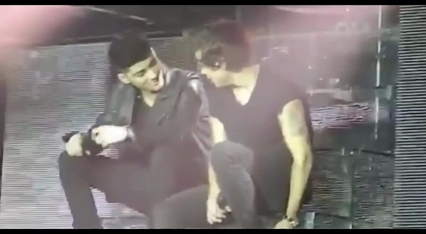 everyone talking about #larry ... larry was bromance #zarry was romance. this will hurt forever #onedirection #zarrystilik #fyp #zarryfam #foryoupage