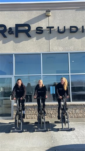 R&R Studio on Instagram: "Your Sunday reminder to plan your week + book your classes now🫶🏼 See you at the studio!!⚡️"