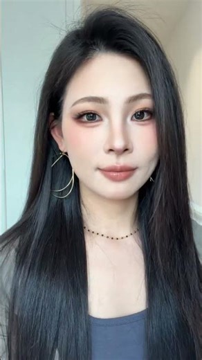 Mastering the Asian Facade: Cheekbone Accent in Diamond Face Makeup