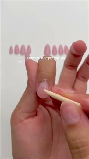 How it easy application with Gel pads.#nailart #nailtips #pressonnail