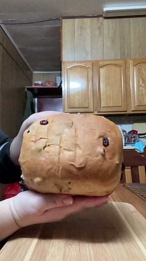 Delicious Cinnamon Raisin Bread Machine Recipe