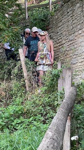 20K views · 341 reactions | Hankies at the ready as we dance, talk and walk with Boss Morris on Rodborough Common near Stroud in our new episode, out now. There’s music from Rob Harbron, Miranda Rutter and Sam Sweeney, mishaps with a cow pat, the “Finger In The Spring” ritual, and colourful costumes made entirely from vintage tea towels.  Listen here: https://pod.fo/e/35274f | Folk on Foot | Facebook