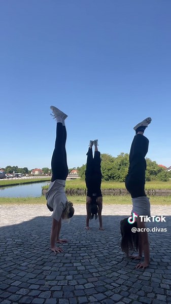 Handstand Techniques for Acrobats and Gymnasts