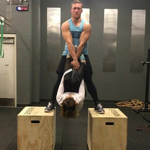 Partner Sumo Squats to end our workout today! Like @evansfit to see the workout!! @evansfit @evansfit @evansfit @evansfit @evansfit @evansfit #workout #video #sumosquats #squats #traintogether #fun #fitness #challenge @aenutrition @kbarretoj @reebok | Jeremiah Evans