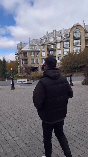 Exploring Autumn Foliage in October