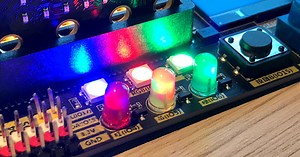 RGB LED 操作 ( 基本控制 ) - micro:bit 擴充板教學 ( EZ Start Kit ) | STEAM 教育學習網