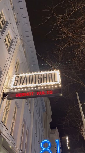 17K views · 144 reactions | Tourauftakt „Ich kann nicht anders“! Es war mir eine Freude! Mein neues Programm ist da, es geht um Freunde, Familie und täglichen Alltags-Wahnsinn. Wir sehen uns auf Tour! Euer Gernoti ❤️ #live #comedy #tour @stadtsaal @gregorbarcal @bernhard.murg @sebastianhbr @reinhardkalupa | Gernot Kulis | Facebook