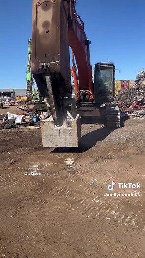 Cant believe what we found… guess whats in the bag 😳 #safes #scary #scrapyard #satisfying