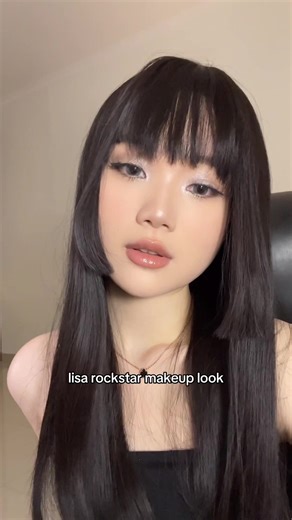Get the Stunning Lisa Rockstar Inspired Makeup Look