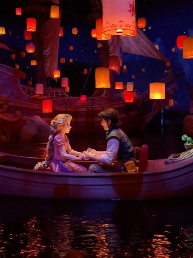 #Rapunzel's Lantern Festival brings #TokyoDisneySea guests into inconic moments from #Tangled! #TokyoDisneyResort #DisneyParks #Disney