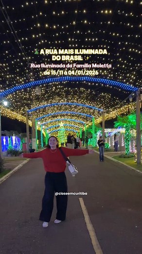 💫 A Rua Iluminada da Família Moletta está de volta! 🗓️ Do dia 15/11/2025 à 04/01/2026 ✨São mais de um milhão de luzes decorando trezentos metros de magia! 🎄 O que você encontra por lá: 🍔Foodtrucks com doces e salgados 🎅🏻Fotos com o Papai Noel 🐶Espaço pet friendly 📅 De 15/11/2025 à 04/01/2026 Exceto no dia 31 de dezembro ⏰ Horários: Domingo a quinta das 19:30 às 22:30 Sexta e sábado das 19:30 às 23:00 🎟 Ingressos Inteira R$36 Meia R$18 Ingresso social R$25 mais um quilo de alimento Garan