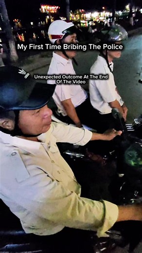 I tried to bribe the police for one more song… 😅 In my defence, this band was absolutely unreal. The police were shutting the party down, the crowd didn’t want it to end, and I thought I’d try my luck. Fair play to the officer though, he wouldn’t take a penny. If you’re in Hoi An, go and watch these guys. One of the best live music nights we’ve had in Vietnam. 🍻🎸 @mocbandhoian 📍 The Shamrock Irish Pub, Hoi An Save this one for Hoi An! #HoiAn #VietnamTravel #LiveMusic #IrishPub #VietnamNightl