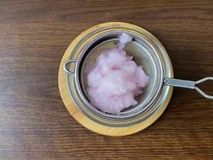 7.5M views · 98K reactions | Onion and cornstarch Will Make you an 18-Year-Old Girl no matter Your Age #glowingskin #antiaging | Simple Home Remedies | Facebook