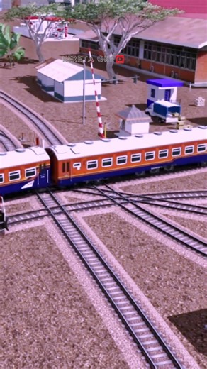 Kereta Api Melintasi 3 Rel Sekaligus Berbahaya 🚄🚄 😱 #trainzsimulator #railway #train #shorts