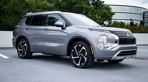 2019 Mitsubishi Outlander Pricing, Photos & Specs