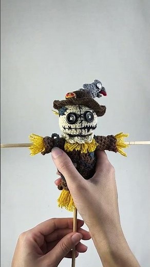 Crochet Scarecrow Pattern | Spooky & Cute Amigurumi Tutorial
