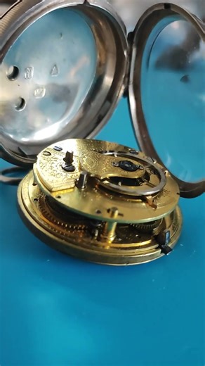 Fusee Pocket Watch: How It Sets Time