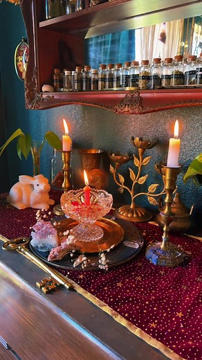 #WitchAesthetic: Embrace Your Unique Imperfections and Create a Whimsical Vintage Home