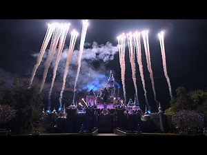 [4K HDR] Disneyland "Believe... In Holiday Magic" Fireworks Full Show 2025
