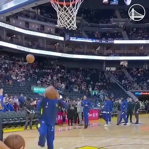 Just about go time ⏰ Stream it live 👉 http://bit.ly/2MdMrLw | Golden State Warriors