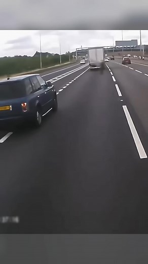 Insurance Scammer Gets Karma #dashcam #usa #dashcamera #dashcamvideos #dashcams #roadsafety #crash #driving #driver #drivers #cars #car #foryou #fyp | HD CAM 99