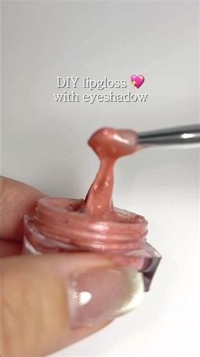 DIY lipgloss 💖 +eyeshadow #diylipgloss #shorts #cosmetics #makeup
