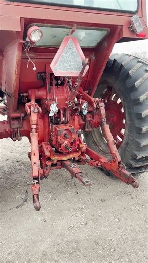 1974 INTERNATIONAL 1066 For Sale