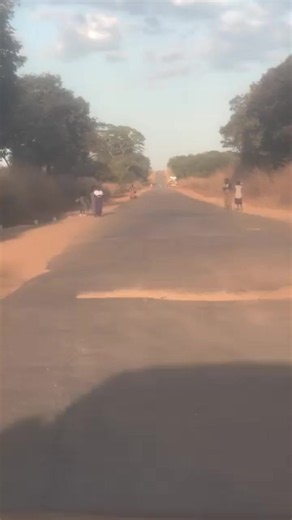 UPND uses Kanchibiya as CDF success story na road takwaba😂😂 Hon Sunday Chanda - Kanchibiya MP Yowa people have confirmed what we have always said ukutila CDF ni scam. Are you sure that you have received the so called K40MILLION? I CHALLENGE YOU TO SHOW THE NATION AYO AMA TRANSACTIONS OF EITHER K28MILLION OR THE BOGUS K40MILLION CDF FUNDS.