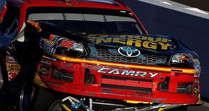 Throwback: Jeff Gordon, Clint Bowyer tussle at Phoenix in 2012