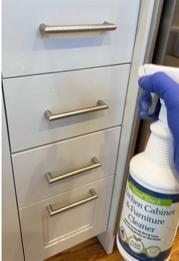 Effective Tips to Clean Kitchen Cabinets
