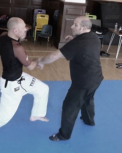 Progressive Wing Chun: Pak Sao & Dip Sao for Self-Defence | Kamon Martial Arts Epsom | Kamon Wing Chun Find out about Kamon Wing Chun Class https://kamonwingchun.com/epsom-wing-chun-kung-fu/ #progressivewingchun #channelfightmasterclass #wingchunacademy #channelfighttv #selfdefence #selfdefense #streetdefence | Channel Fight