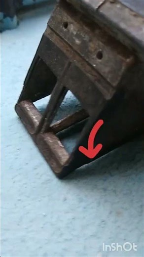 está pequeña grieta. ase que no funciona bien el porta flape. del RX115