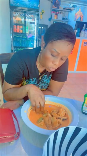 PRINCESS BEE ROYAL RESTAURANT (@princess.bee57)’s videos with original sound - PRINCESS BEE ROYAL RESTAURANT