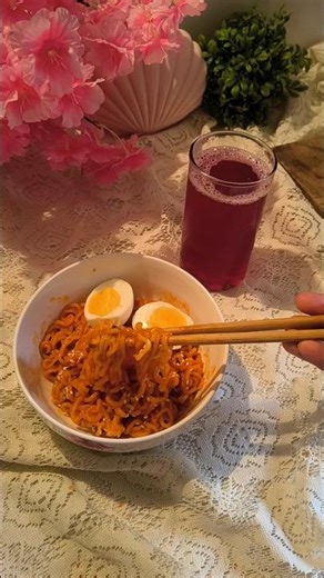 Viral Korean kimchi ramen/ nissin korean noodles/ viral Korean maggi recipe #viral #asmr #fyp #ramen