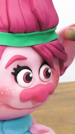 566K views · 393 reactions | Poppy Troll Cake #cake #reels #decoration | Zoe's Fancy Cakes | Facebook