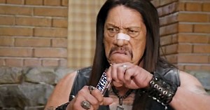 Snickers' Brady Bunch Ad Is One of the Funniest Super Bowl Spots Ever