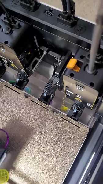 Explore the Snapmaker U1: The Ultimate 3D Printer