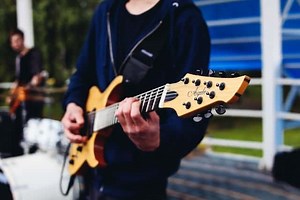 Guitar: 5 Ways for Finding Out the Tuning of a Song