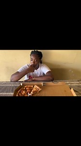 Wanneer kinderen gierige manieren vertonen, krijg je geen rust😩😂 Honey bbq 🍕 | Chelle Lis