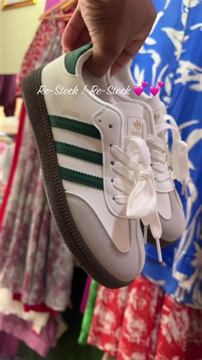 Beautiful Girls in Samba Style - New Arrivals