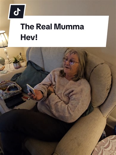 Heartfelt Gift Reaction from Mumma Hev