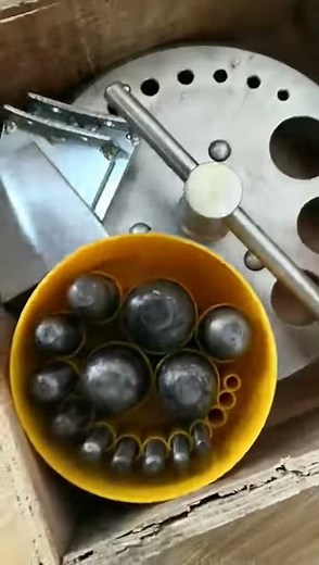 16 holes Gasket Punch and set Table