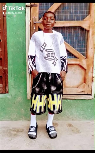 Dazzy Dee back up account (@dazzy.dee18)’s videos with original sound - 𝓐𝓓𝓜𝓘𝓝 𝓣𝓥💫