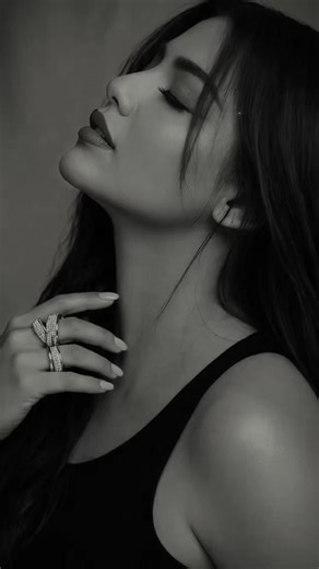 Shine Lyrics by Gracie Abrams - A Heartfelt Apology