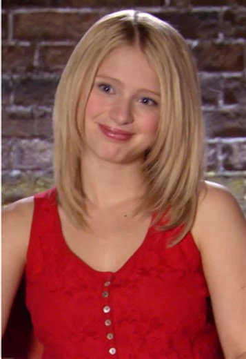 Triangles are one of the strongest shapes. 🔺 #TNS #TheNextStep #TNSEmily #TNSMichelle #TNSHunter