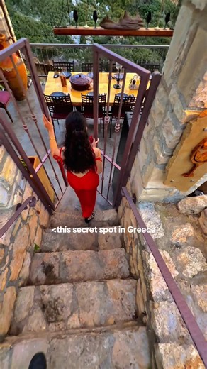 Save this restaurant for your next trip to Greece💙#greece #vacation #trip #travel #restaurant